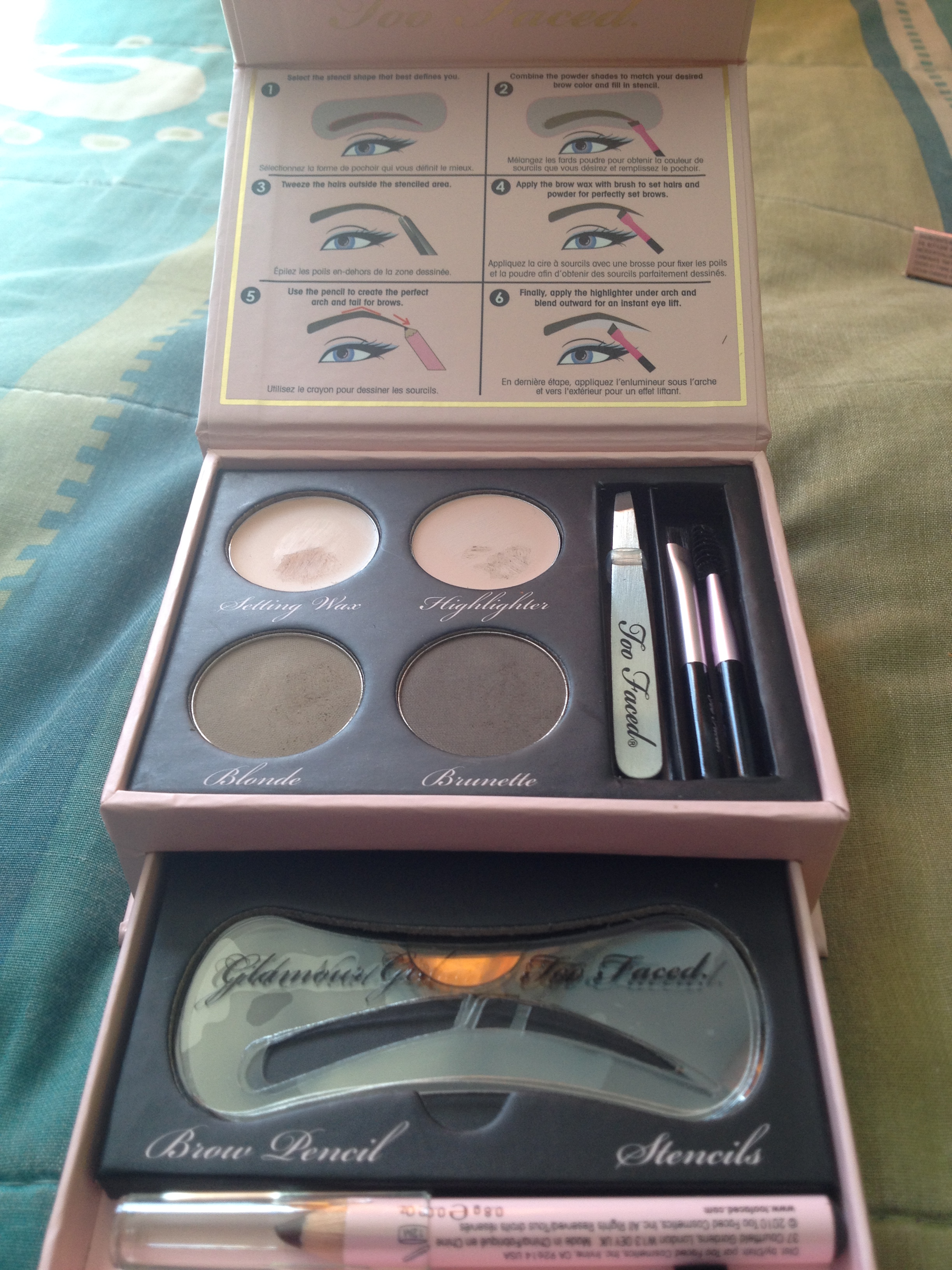 Too Faced: Brow Envy Brow Shaping & Defining Kit | makeup wink